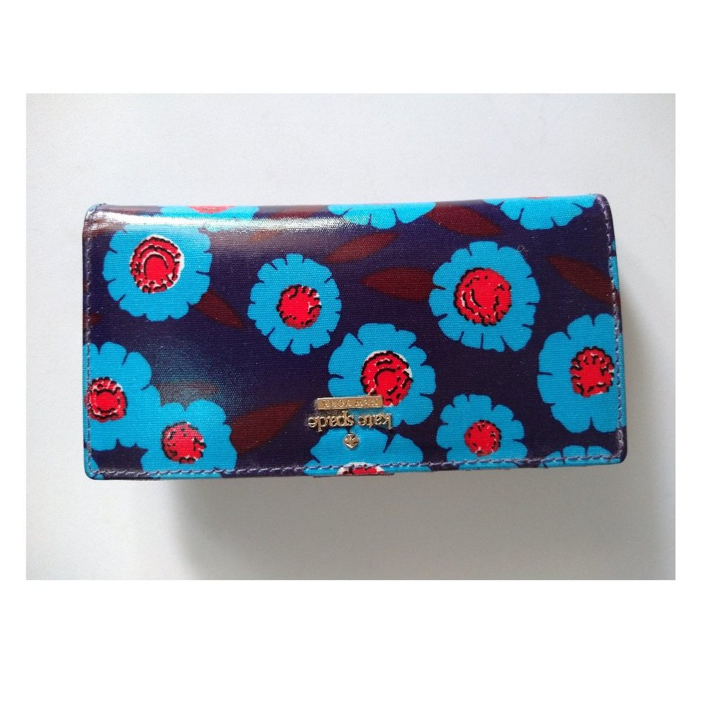 Beautiful Kate Spade Floral Wallet